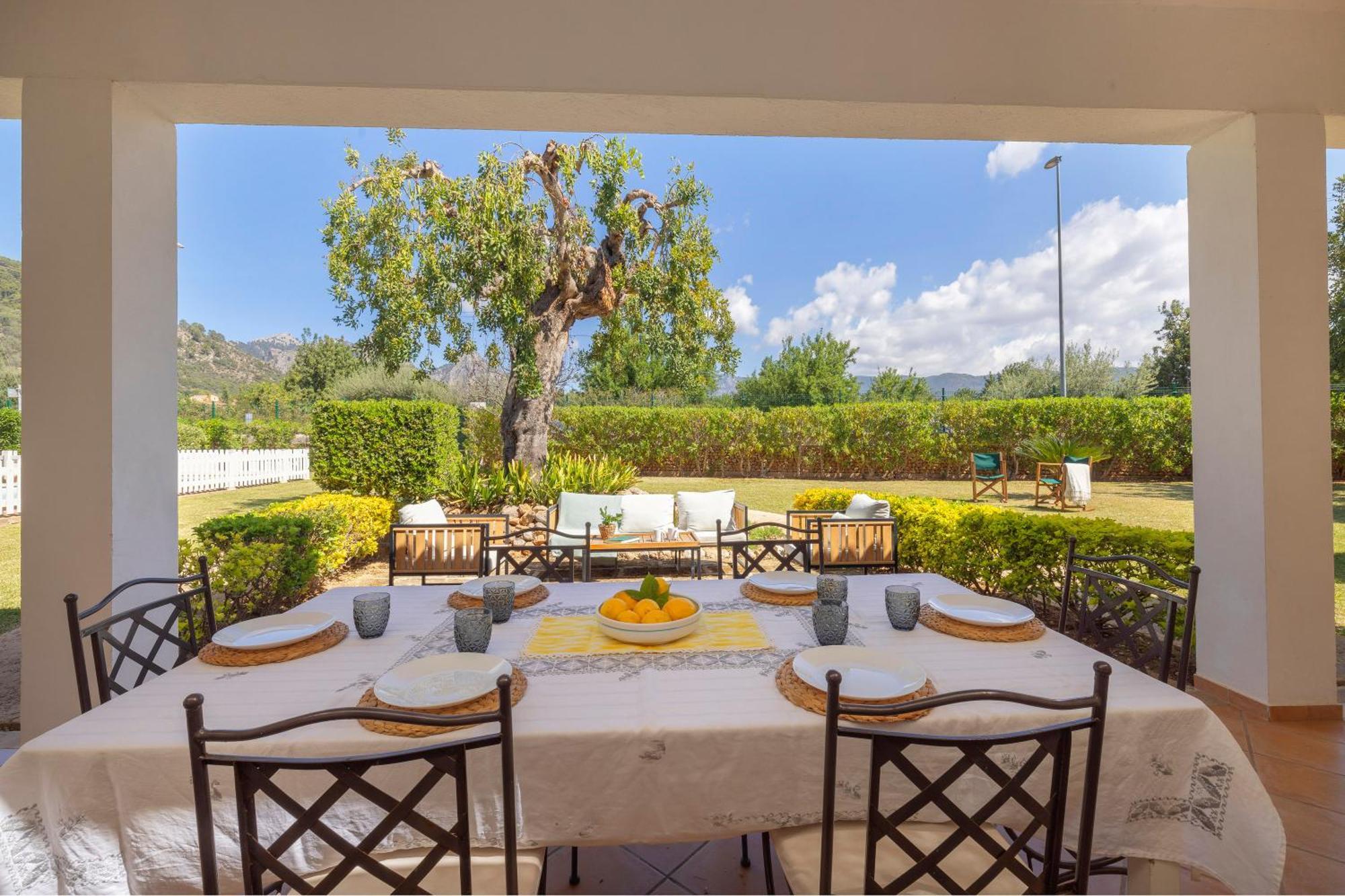Ideal House For Two Families With Pool And Barbecue Plamanyola Εξωτερικό φωτογραφία